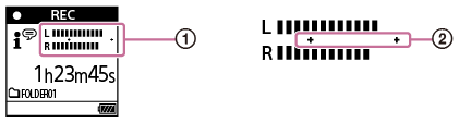 Ilustração a indicar a posição do guia do nível de gravação no visor e o intervalo apropriado para o nível de gravação
