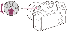 Illustration indicating the position of the drive mode dial