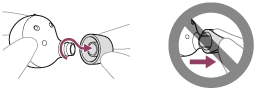 Slika odstranjevanja konice ušesnega čepka s sukanjem konice vstran od enote slušalk