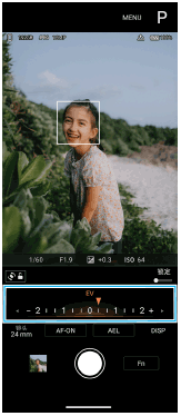 图像显示了程序自动模式下摄影大师待机画面上拨盘的位置。
